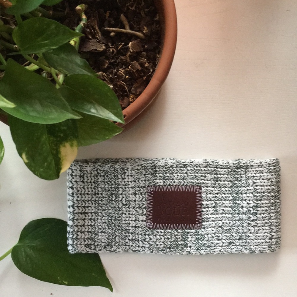 Love Your Melon NWOT Hunter Speckled Knit Headband